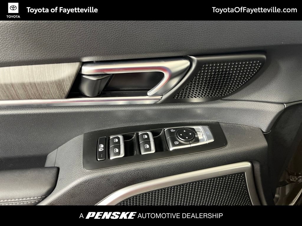 Used 2023 Kia Telluride EX w/ EX Captain's Chair Package FWD image 25