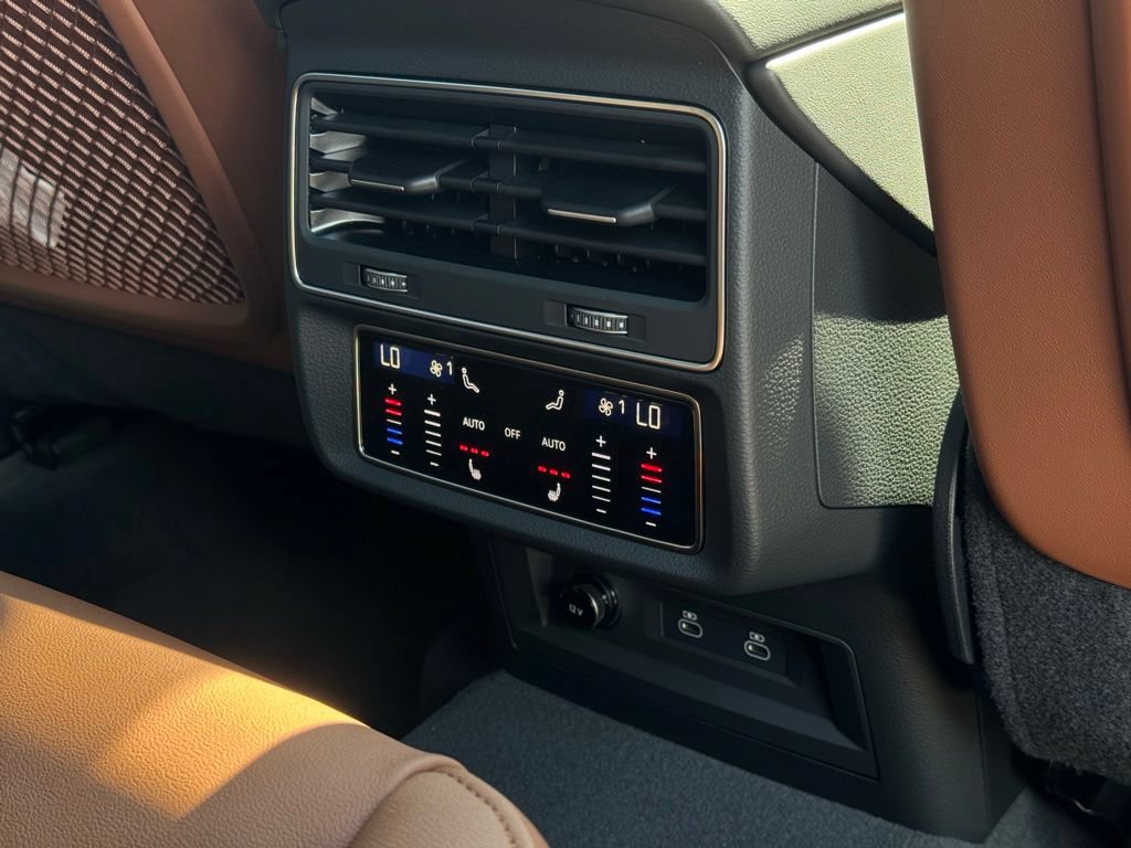 New 2026 Audi Q7 Premium Plus AWD/4WD image 14