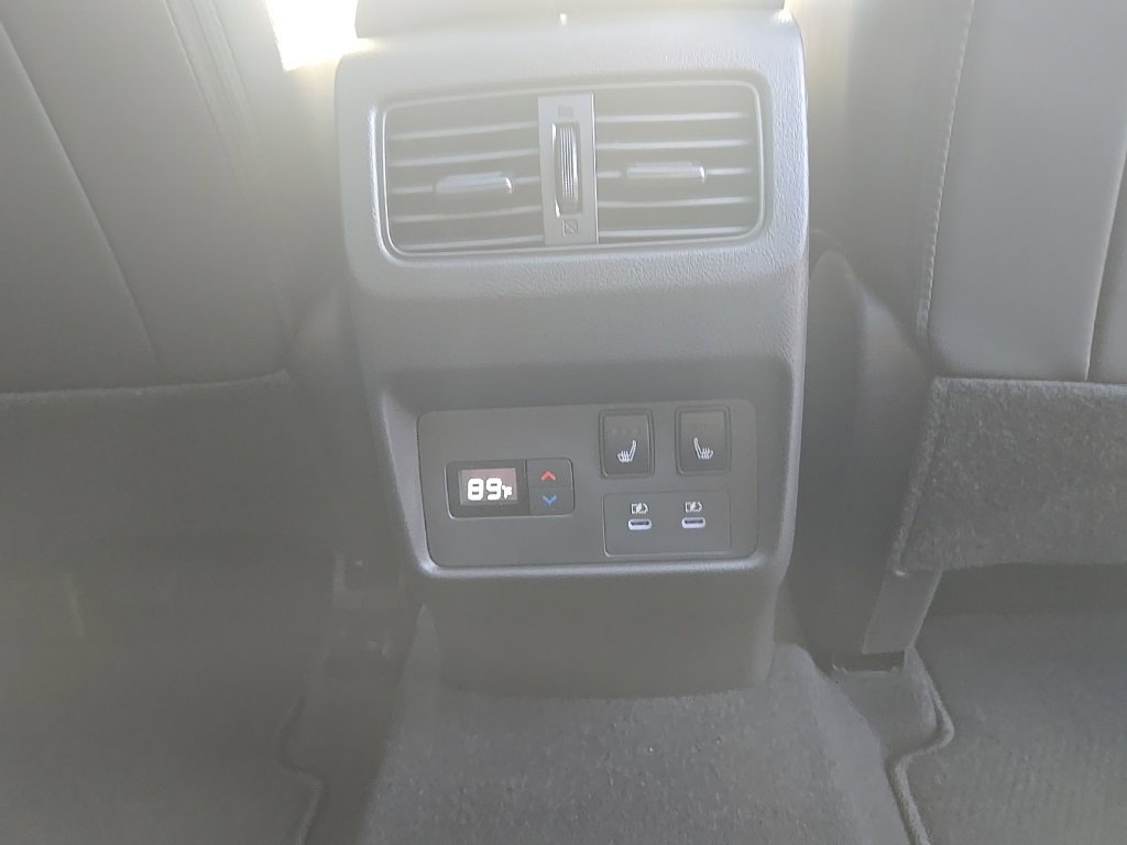 New 2026 Nissan Rogue Platinum image 34