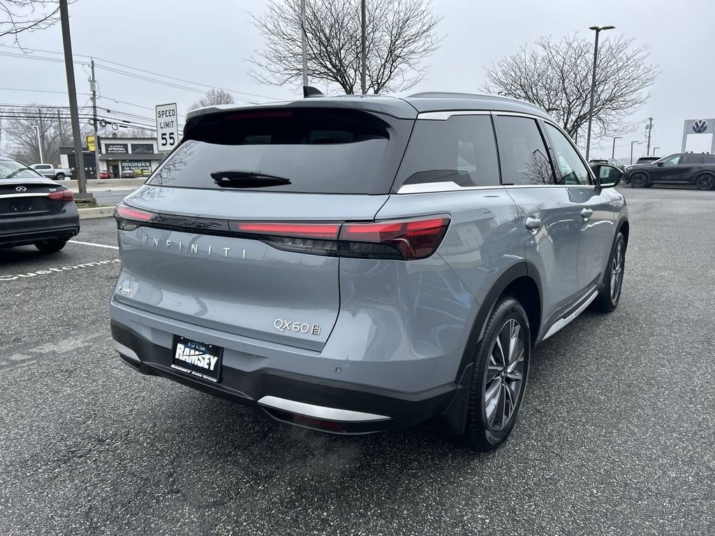 Certified 2026 INFINITI QX60 Luxe w/ Cargo Package AWD/4WD image 8