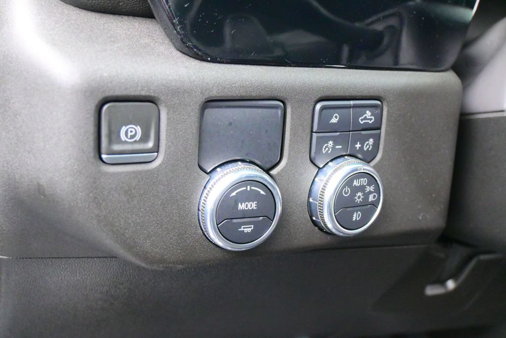 Used 2024 GMC Sierra 1500 Elevation w/ Elevation Premium Package RWD image 14