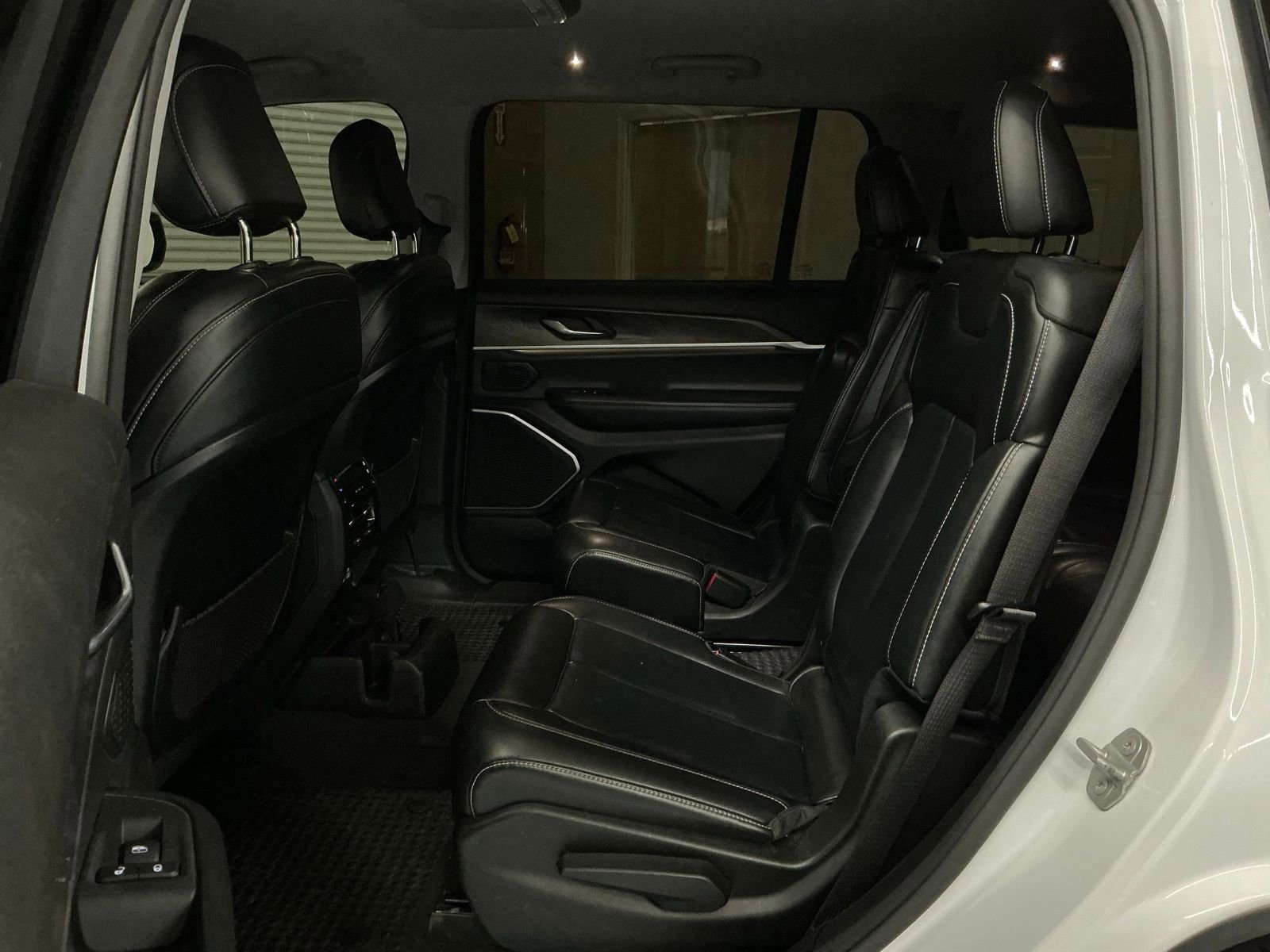 Used 2021 Jeep Grand Cherokee L Limited w/ MOPAR Finishing Package image 18