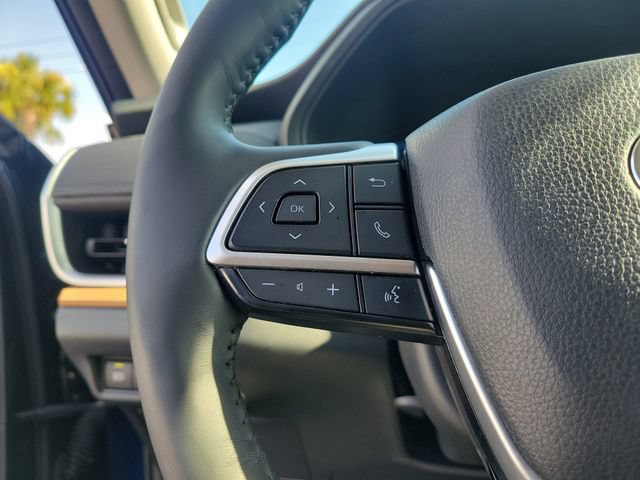 Used 2025 Toyota Grand Highlander AWD image 21