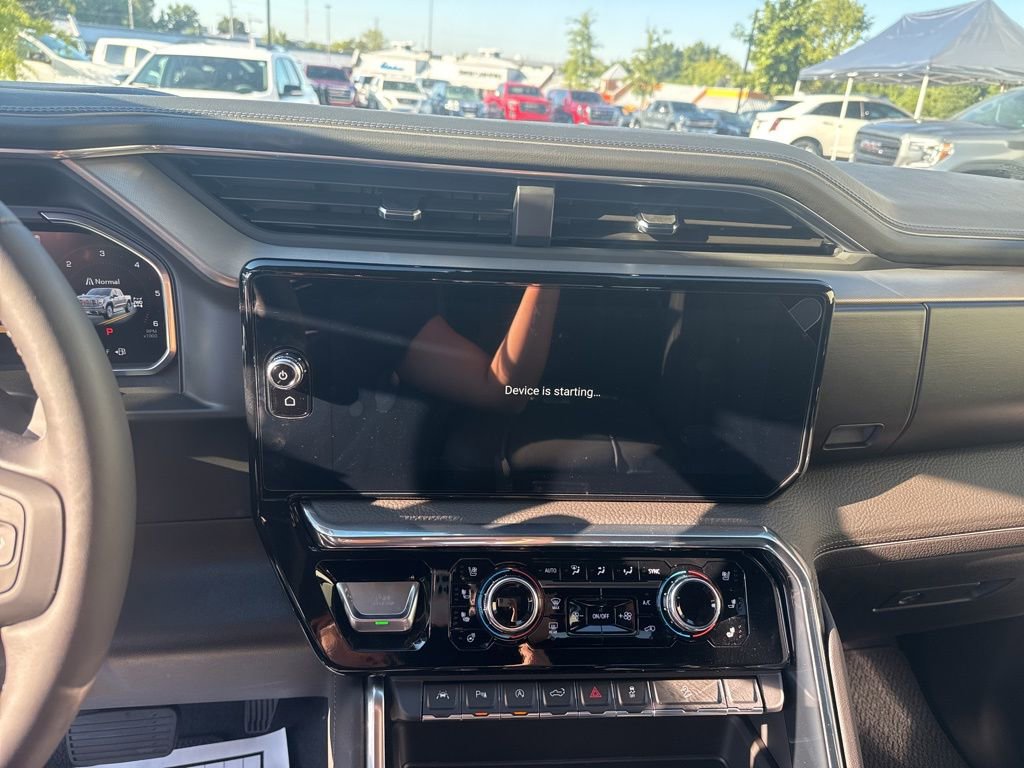 New 2026 GMC Sierra 1500 Denali w/ Technology Package image 18