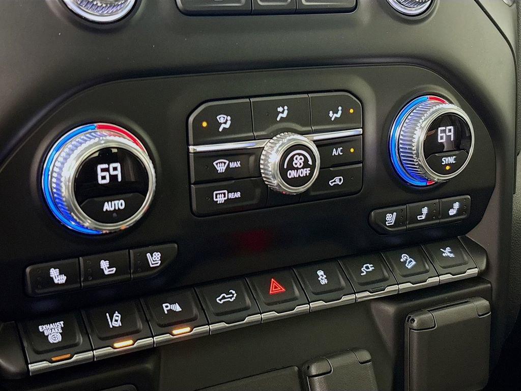 Used 2021 GMC Sierra 2500 AT4 w/ AT4 Premium Plus Package image 20