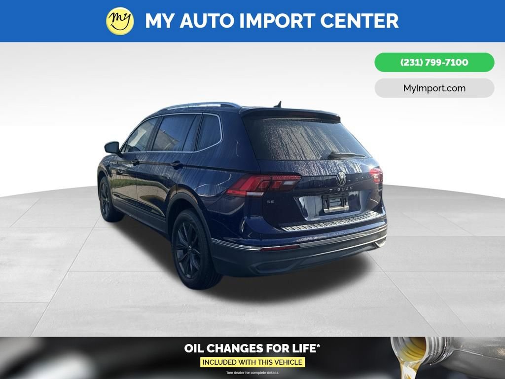 Used 2024 Volkswagen Tiguan SE w/ Panoramic Sunroof Package AWD/4WD image 5
