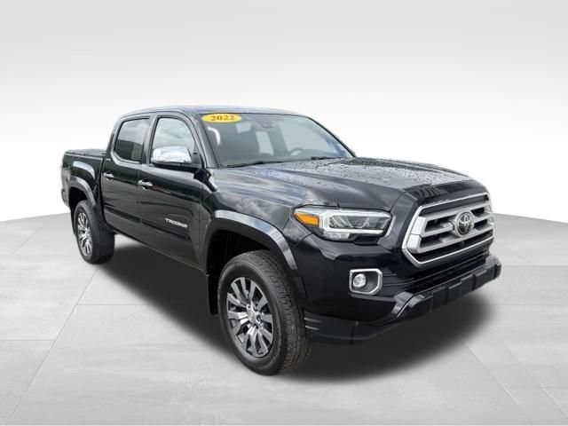 Used 2022 Toyota Tacoma Limited AWD/4WD image 8