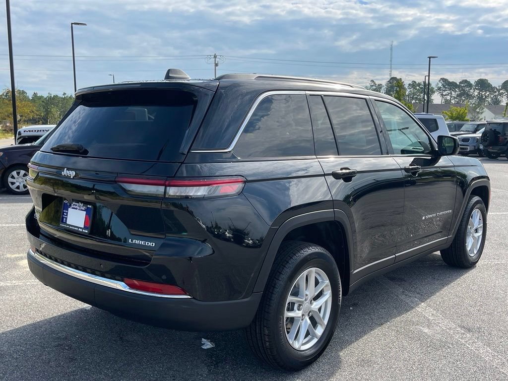 New 2026 Jeep Grand Cherokee Laredo RWD image 18