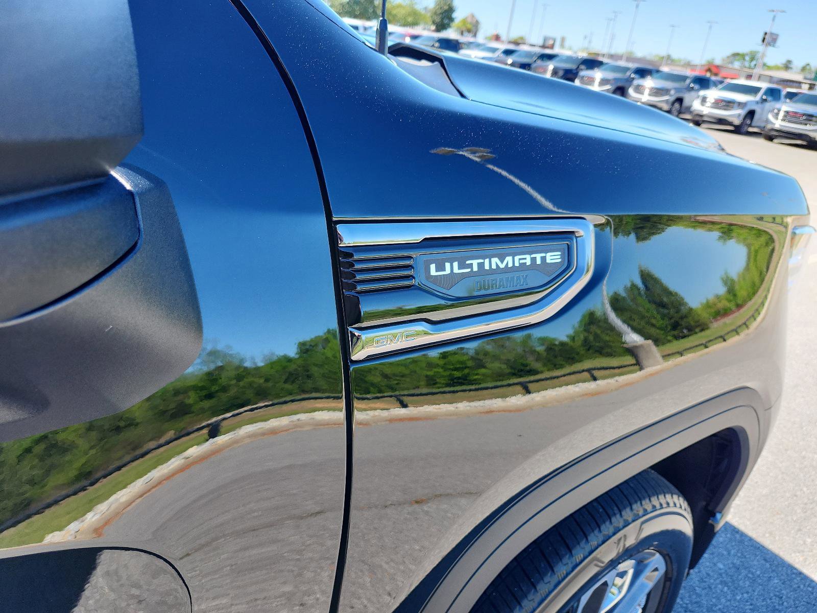 Certified 2025 GMC Sierra 1500 Denali Ultimate AWD/4WD image 6