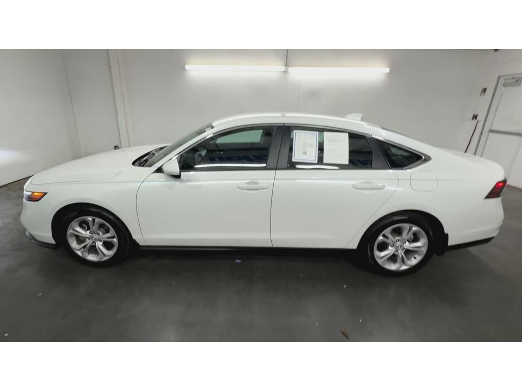 Certified 2025 Honda Accord LX image 5