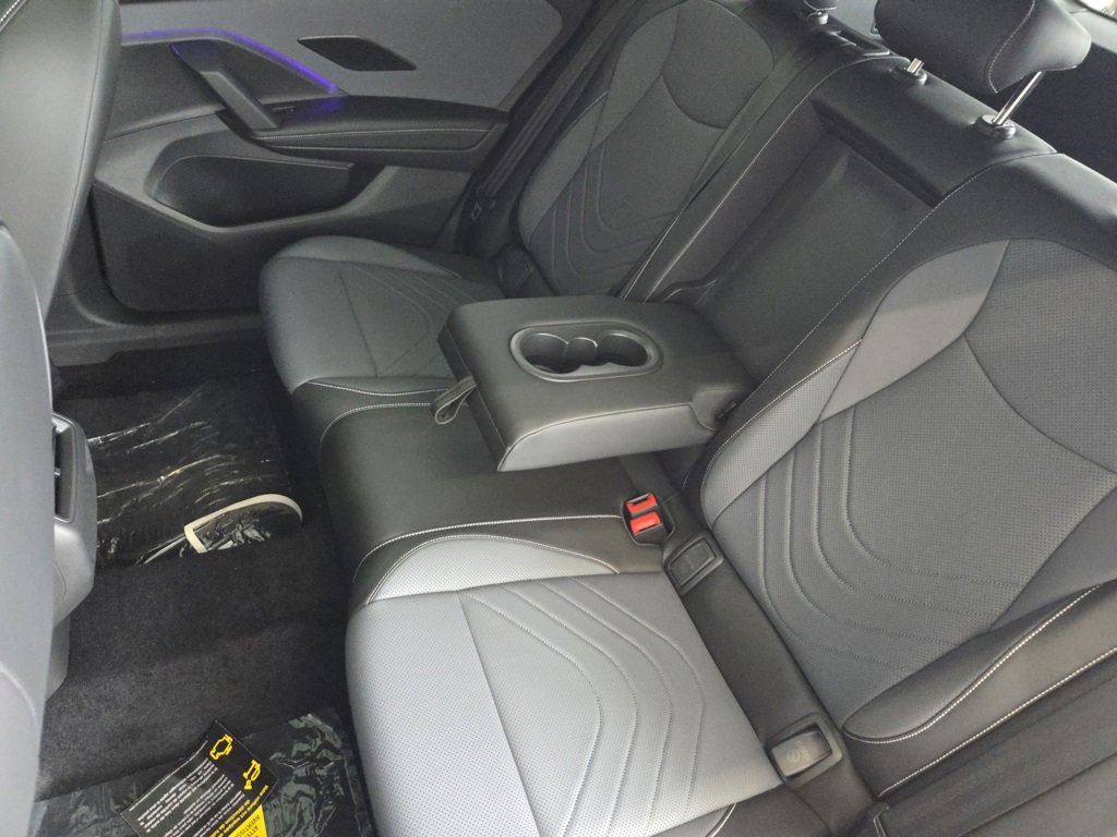 New 2026 Volkswagen Tiguan SE R-Line image 9