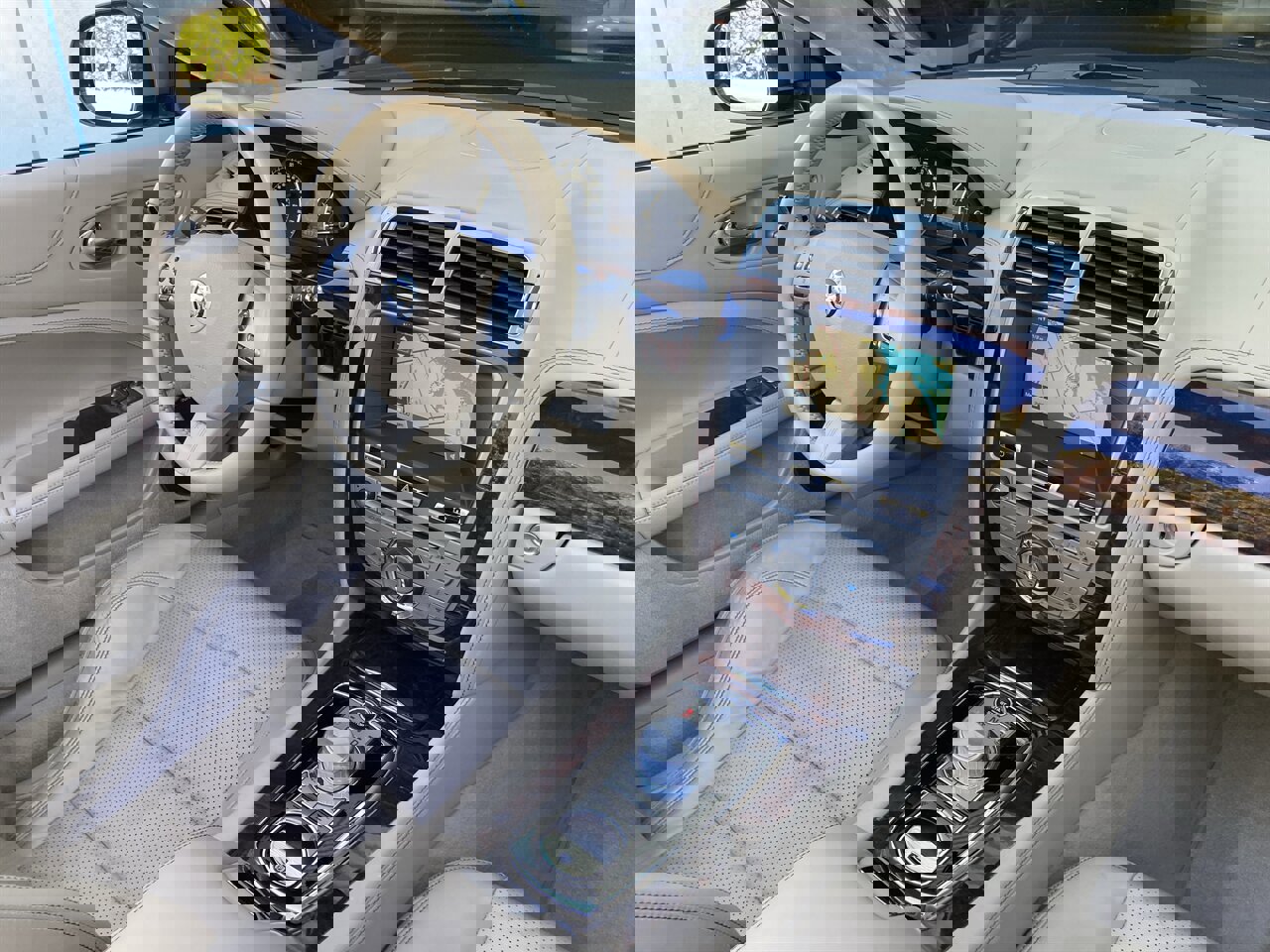 Used 2011 Jaguar XK Convertible image 2