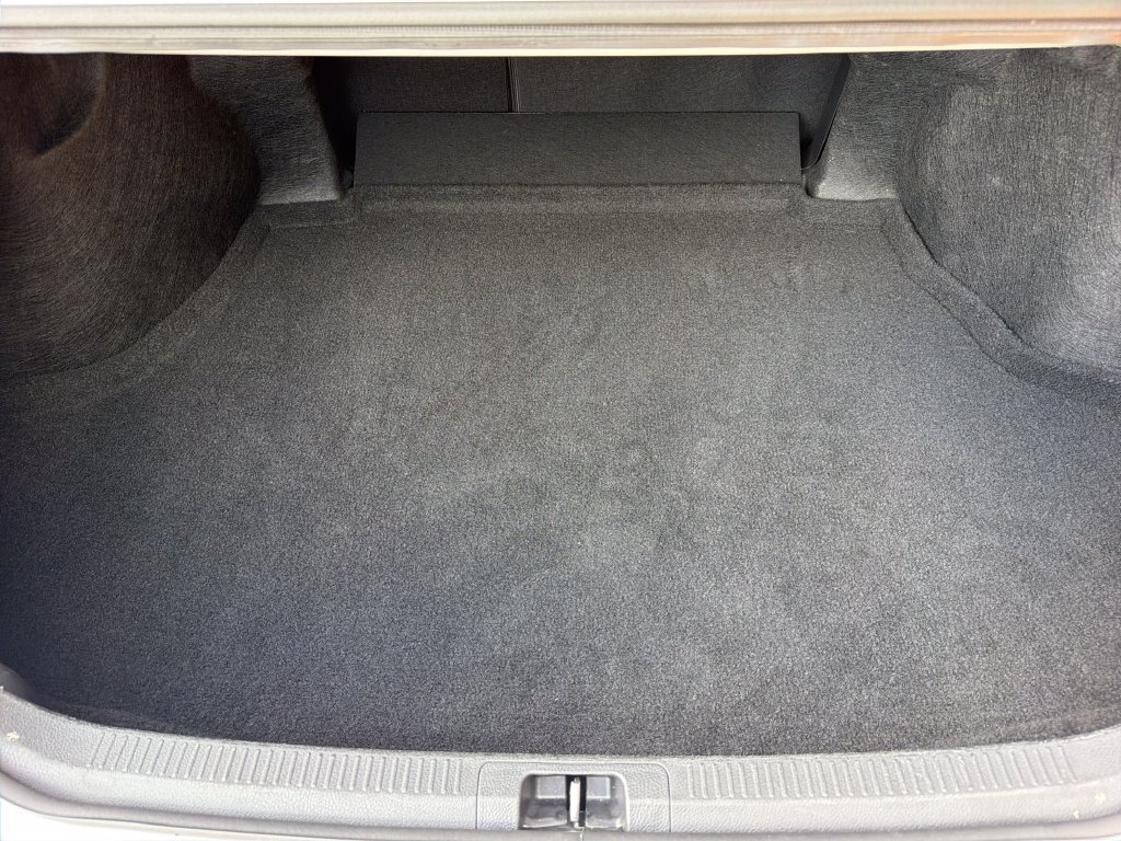 Used 2026 Toyota Camry LE FWD image 32