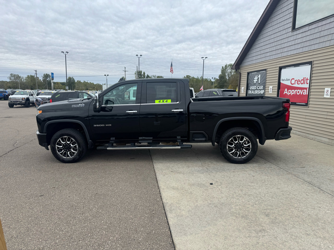 Used 2022 Chevrolet Silverado 3500 High Country w/ Z71 Off-Road Package image 8