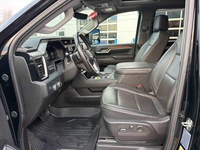 Used 2024 GMC Sierra 3500 Denali w/ Denali Reserve Package image 28