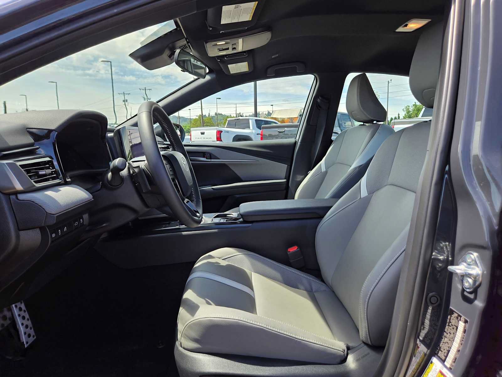 Certified 2025 Toyota Camry SE AWD/4WD image 21
