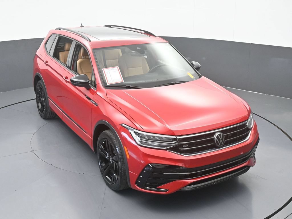 Used 2024 Volkswagen Tiguan SE R-Line FWD image 59