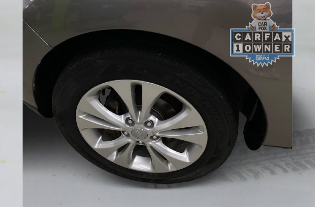 Used 2016 Kia Soul + FWD image 19