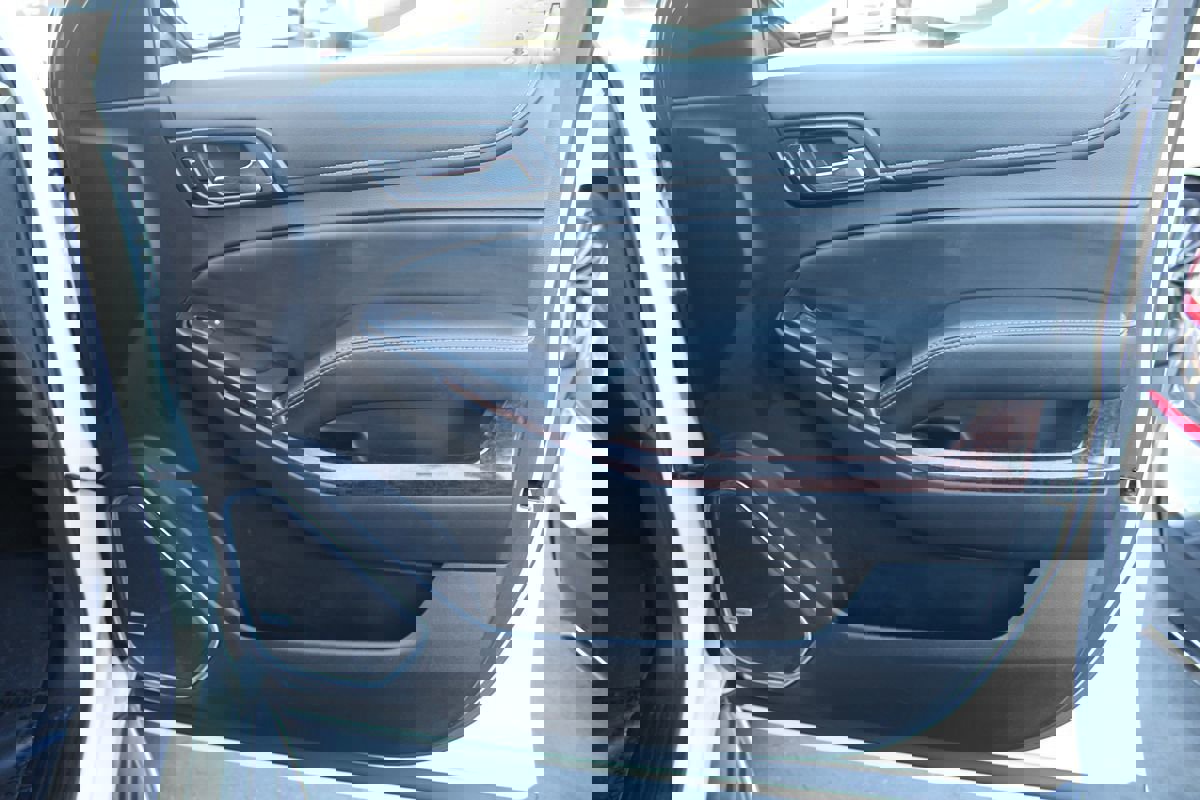 Used 2016 GMC Yukon SLE image 19