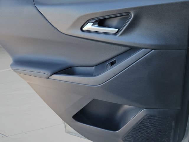 New 2026 Chevrolet Equinox LT w/ Safety and Technology Package FWD image 13