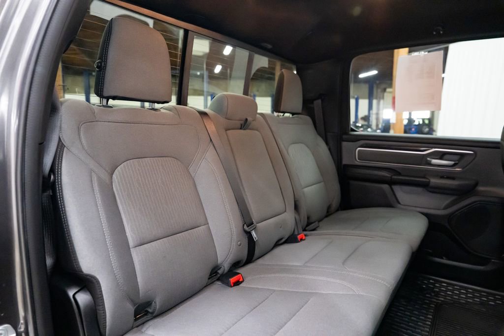 Used 2022 RAM 1500 Big Horn AWD/4WD image 30