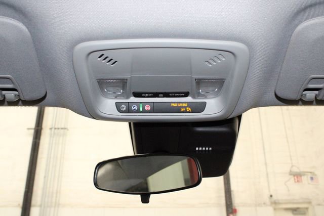 Used 2023 Chevrolet Malibu LT image 24