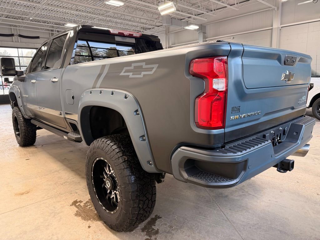 Used 2022 Chevrolet Silverado 2500 High Country w/ Z71 Off-Road Package image 5