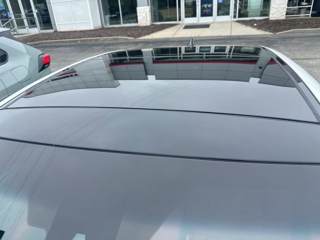 Used 2018 Toyota Camry XSE FWD image 3