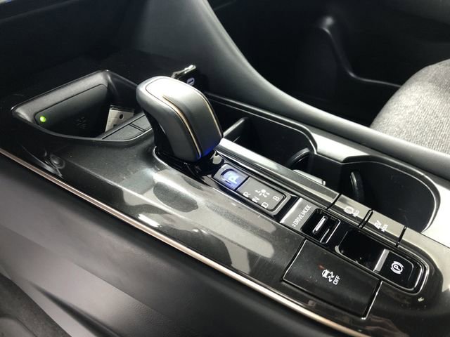 Used 2024 Toyota Crown AWD/4WD image 24