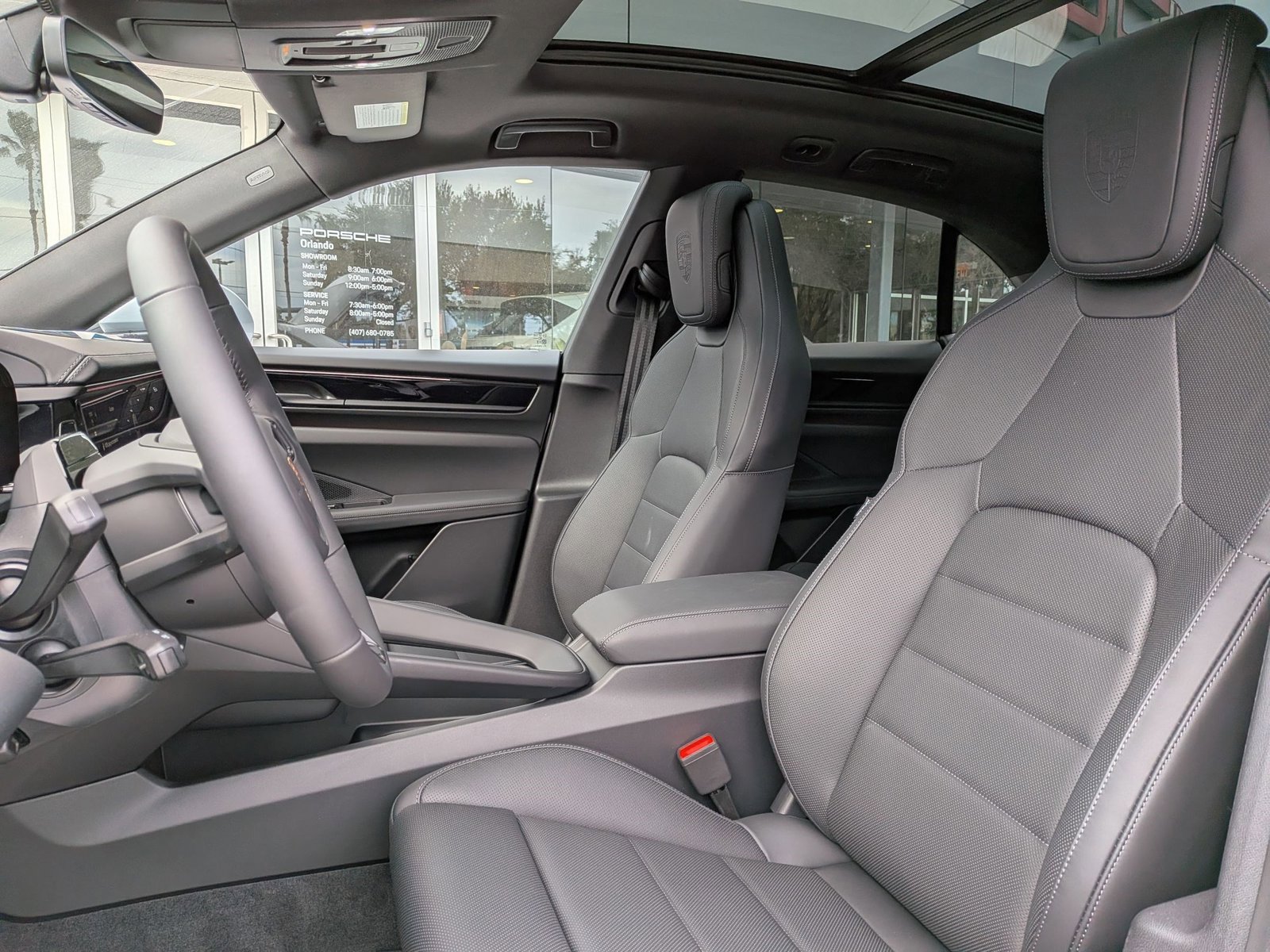 New 2026 Porsche Macan Electric image 5