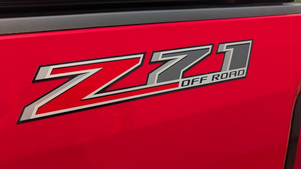 Used 2017 Chevrolet Colorado Z71 AWD/4WD image 23
