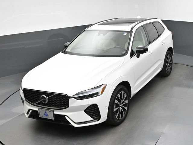Used 2024 Volvo XC60 B5 Plus w/ Protection Package Premier AWD/4WD image 38
