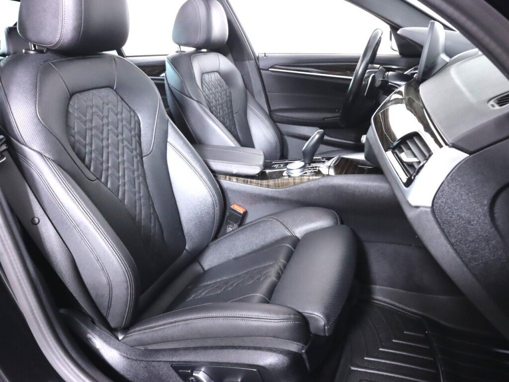 Used 2021 BMW 530i xDrive w/ Convenience Package AWD/4WD image 44