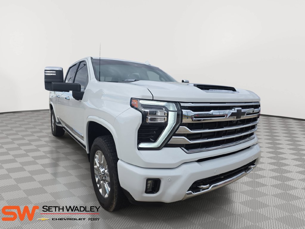 Used 2024 Chevrolet Silverado 2500 High Country w/ High Country Premium Package AWD/4WD image 1