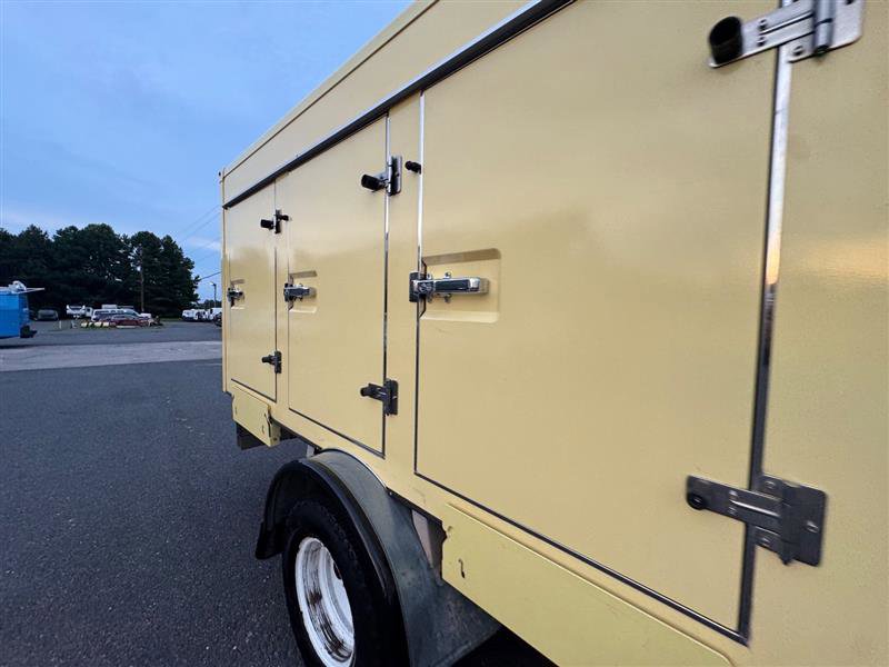 Used 2019 Ford E-450 and Econoline 450 Super Duty w/ Power Windows & Locks Group image 26