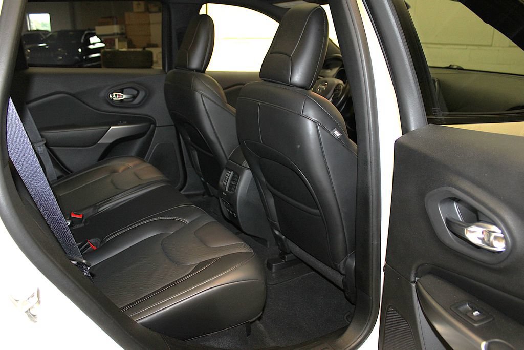 Certified 2020 Jeep Cherokee High Altitude AWD/4WD image 37