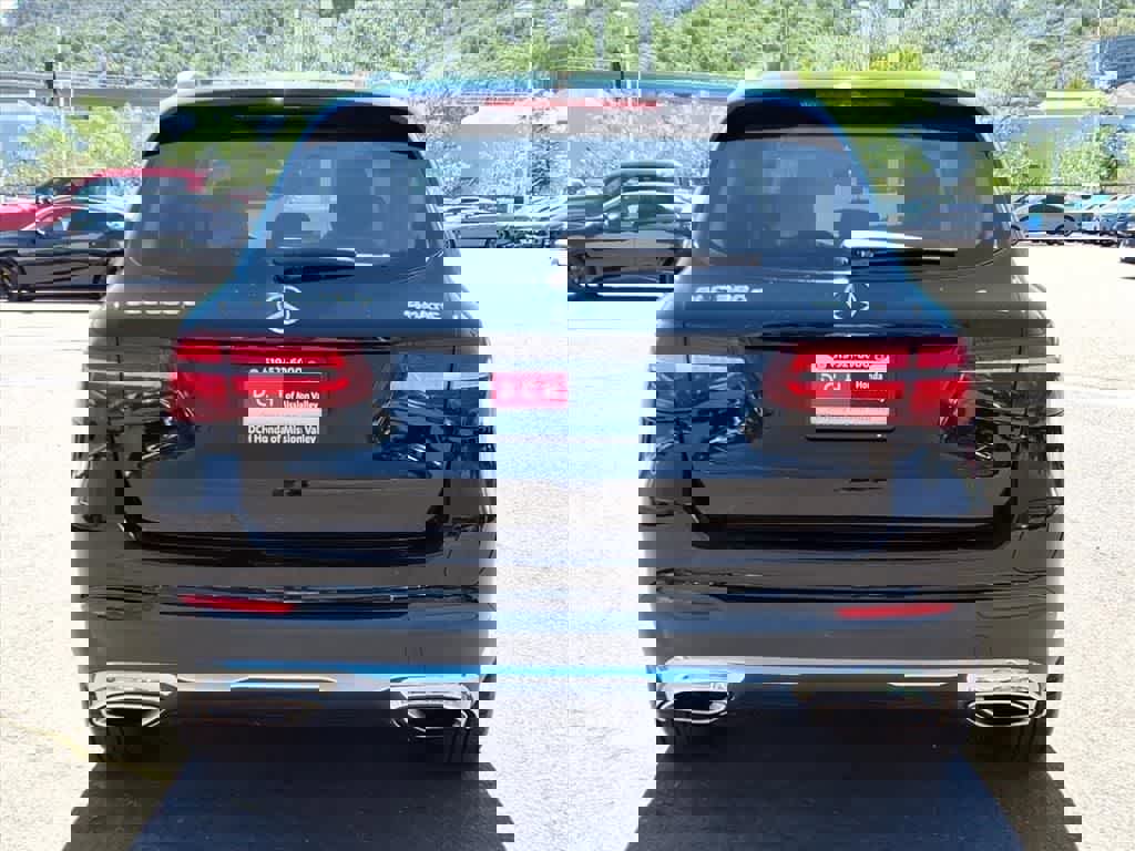Used 2019 Mercedes-Benz GLC 350e 4MATIC image 5