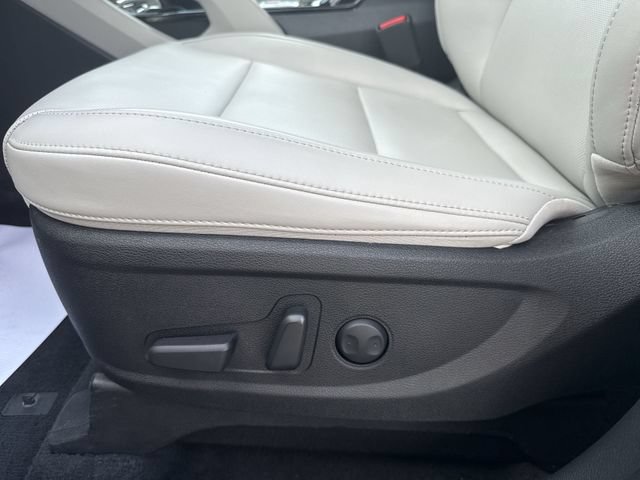 Used 2024 Kia Telluride S AWD/4WD image 16