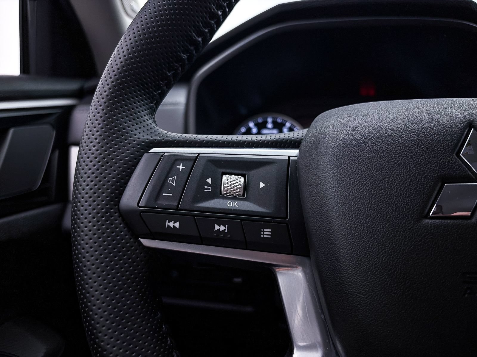 Used 2026 Mitsubishi Outlander SE FWD image 31