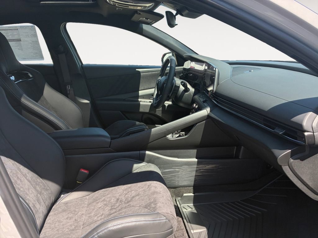 New 2026 Hyundai Elantra N FWD image 15