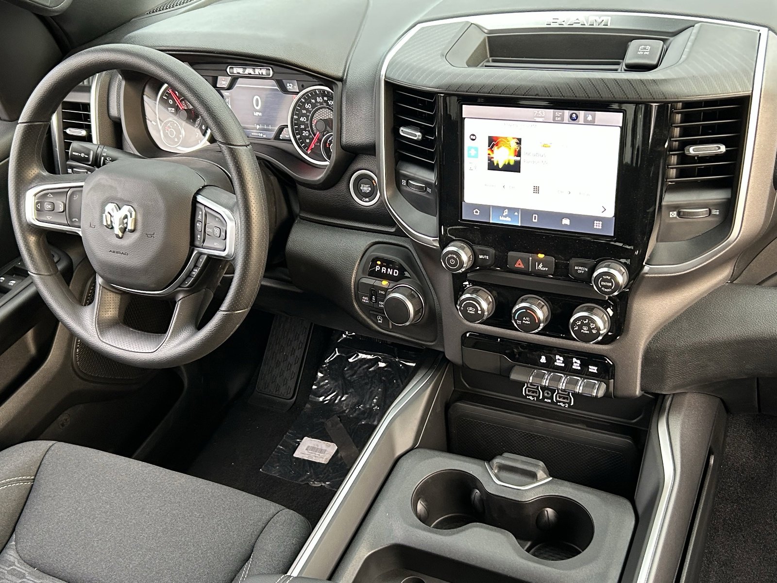 New 2026 RAM 1500 Express image 11