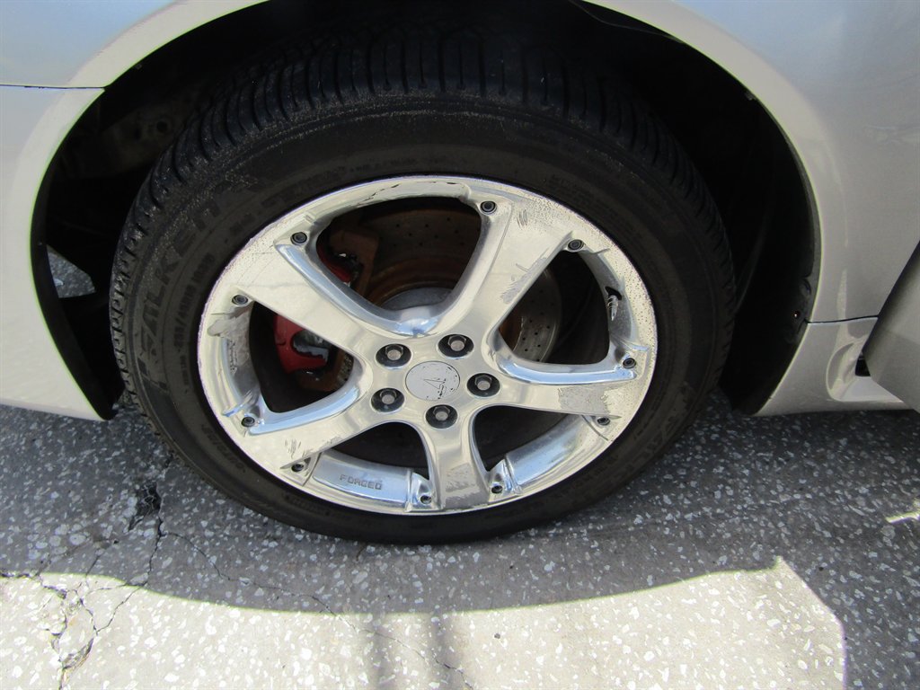 Used 2006 Pontiac Grand Prix GXP w/ Sun And Sound Package FWD image 14