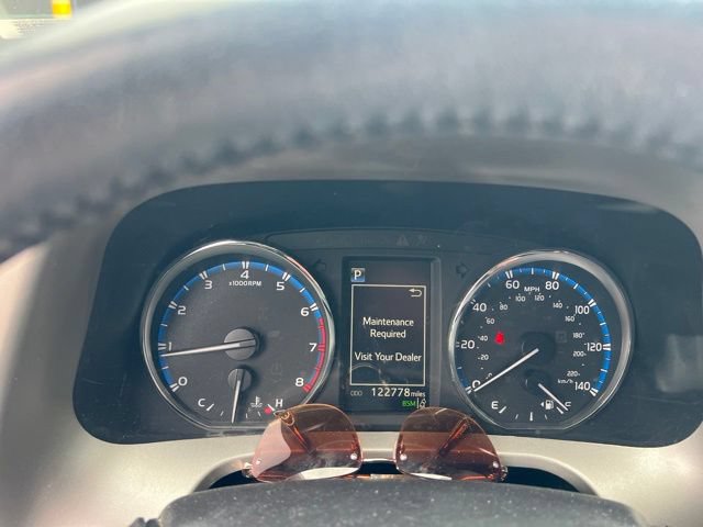 Used 2016 Toyota RAV4 Limited AWD/4WD image 10