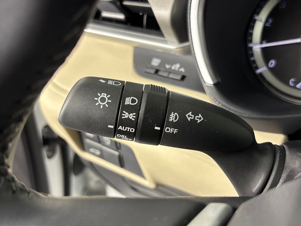 Certified 2025 Toyota Highlander XLE image 18