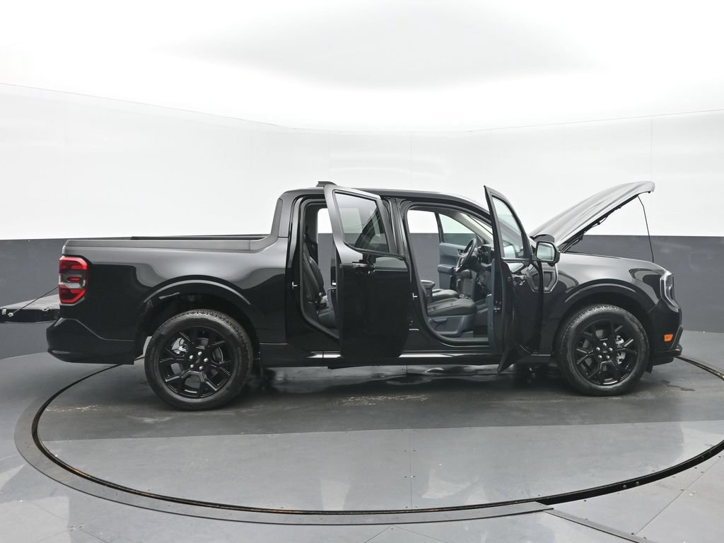 Used 2025 Ford Maverick Lobo AWD/4WD image 38