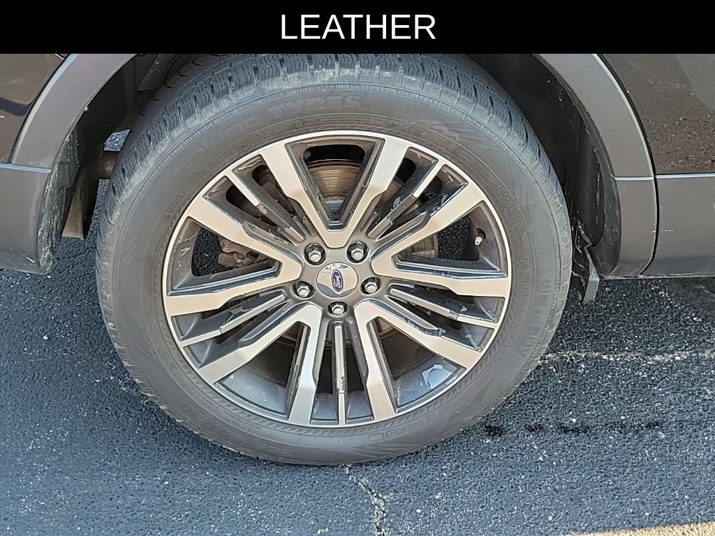 Used 2016 Ford Explorer Platinum AWD/4WD image 5