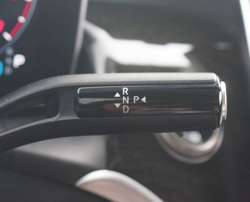 Used 2025 Mercedes-Benz GLC 300 image 12