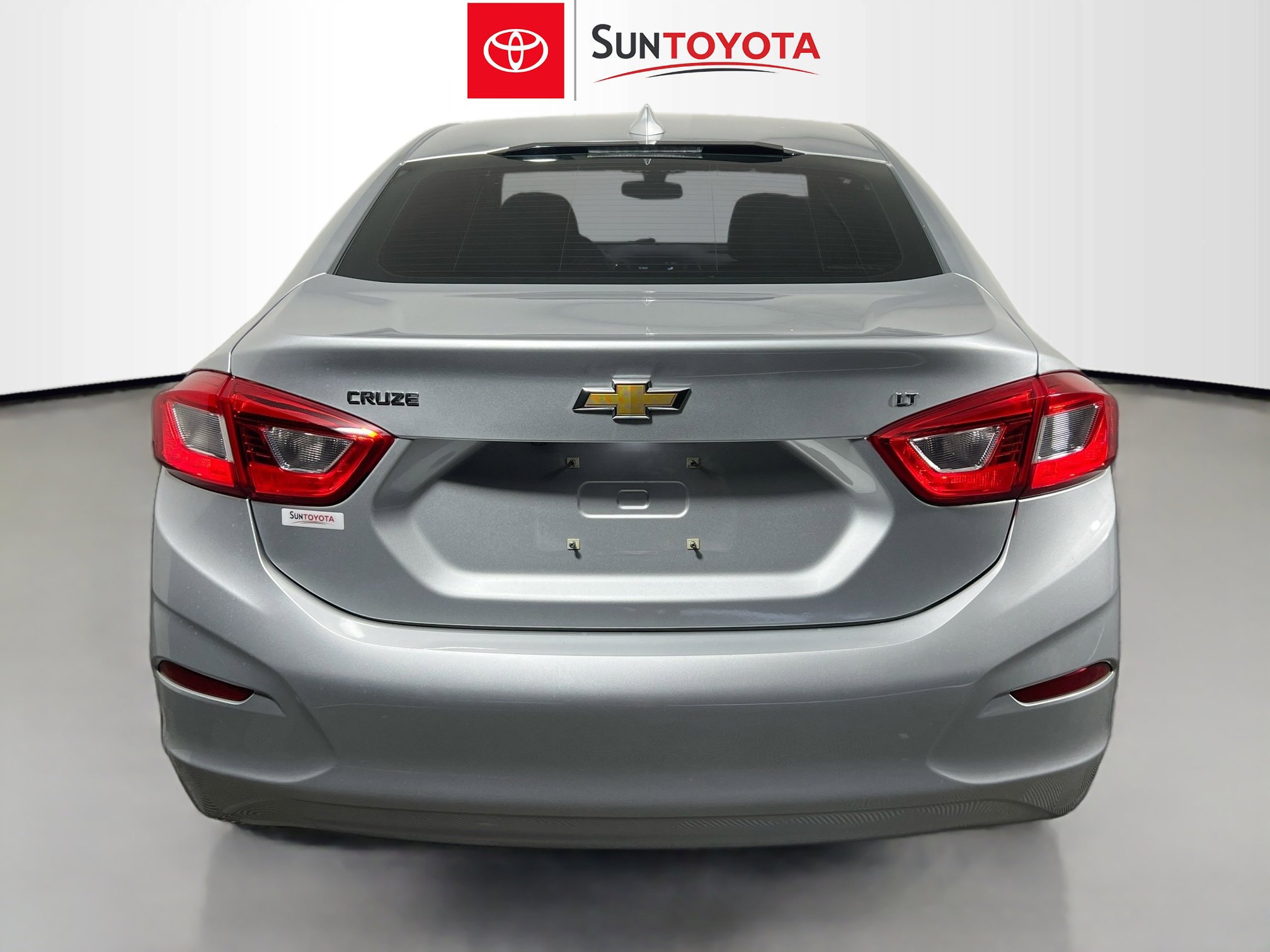 Used 2017 Chevrolet Cruze LT FWD image 5