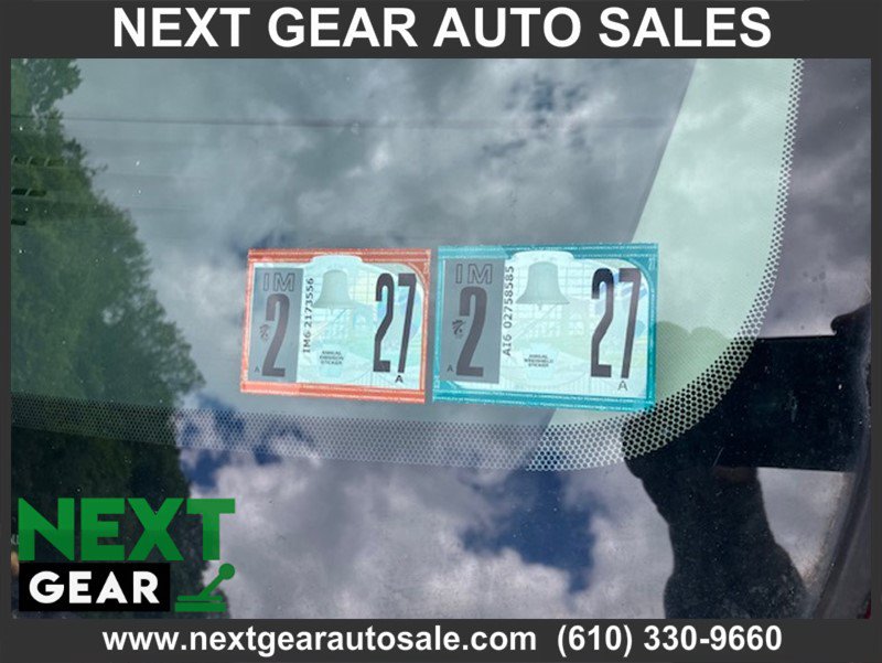 Used 2009 Dodge Grand Caravan SE w/ Climate Group FWD image 5