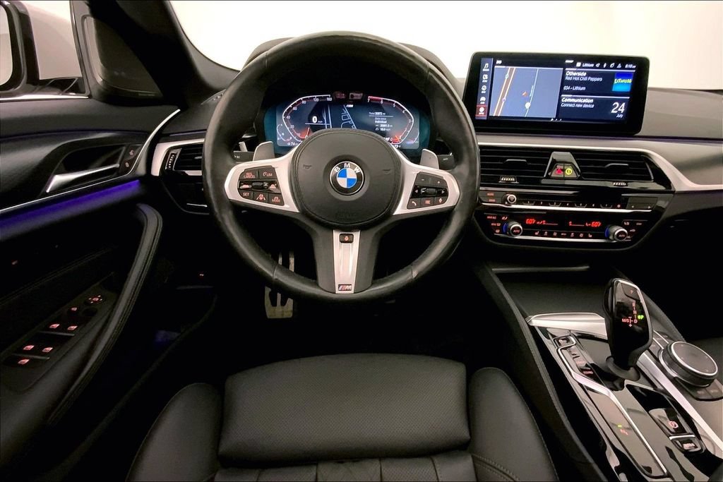 Used 2023 BMW 530i xDrive w/ M Sport Package AWD/4WD image 4